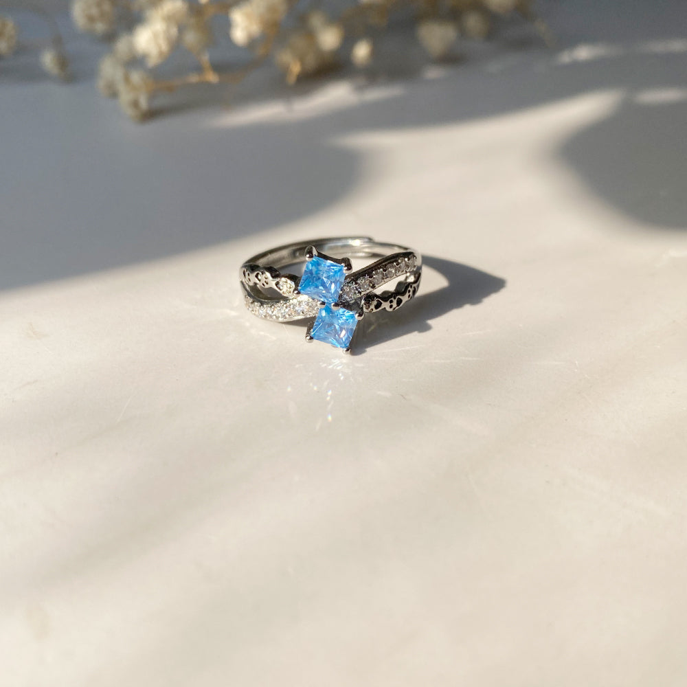 Adjustable Paw Crystal Ring Set