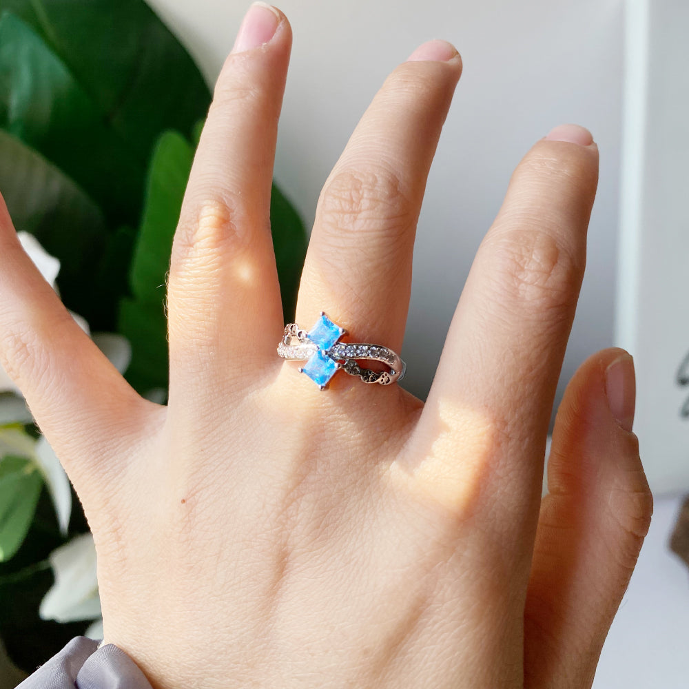 Adjustable Paw Crystal Ring Set