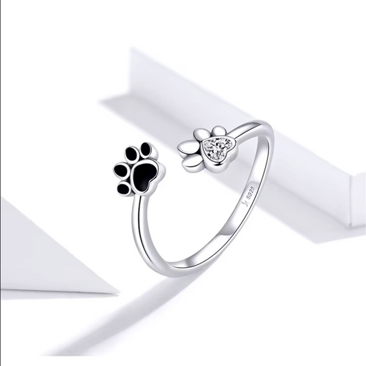 Adjustable Sterling Silver Paw Print Ring – 925 Silver with Heart-Shaped Zirconia & Black Enamel